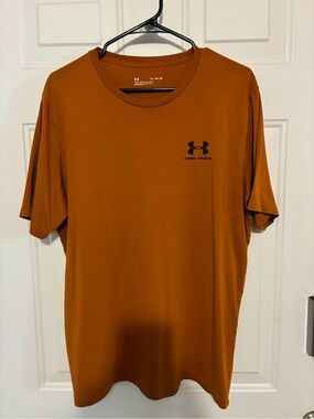 Under Armour Men’s Short Sleeve T-Shirt — Burnt Orange